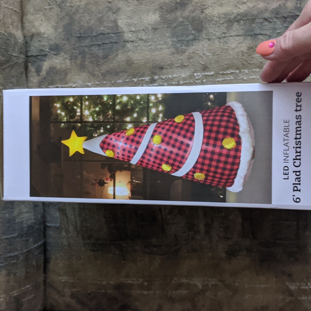 LED Inflatable 6ft Plaid Christmas Tree - Picture 3 of 4